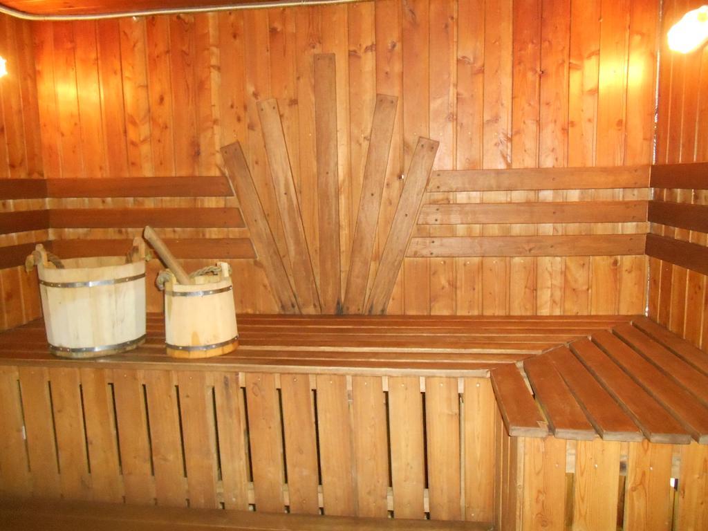 Galirad Hotel Ustʼ-Kamenogorsk 外观 照片