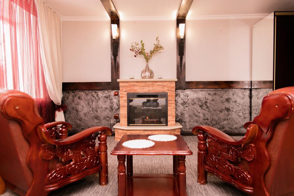 Galirad Hotel Ustʼ-Kamenogorsk 外观 照片