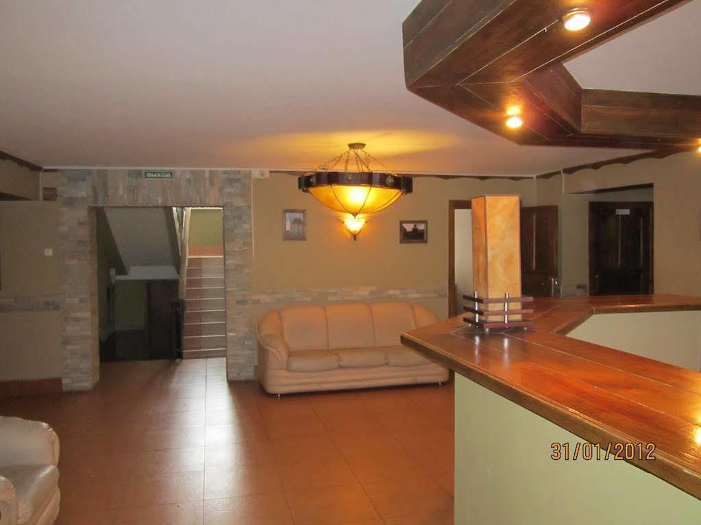 Galirad Hotel Ustʼ-Kamenogorsk 外观 照片